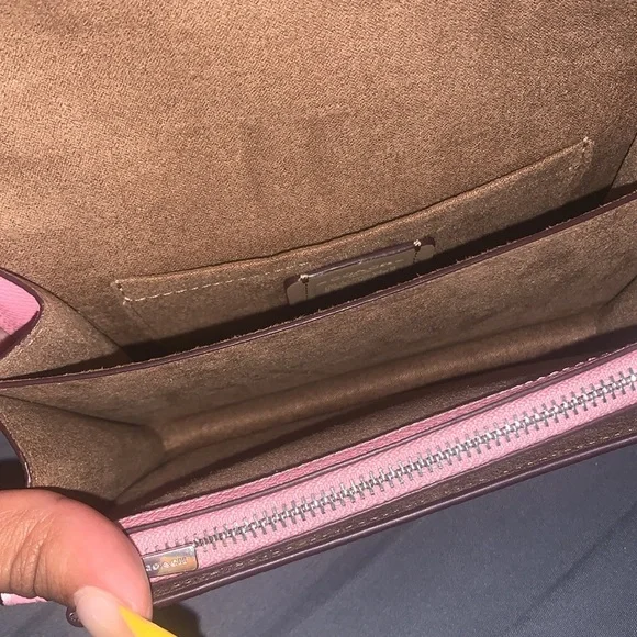 Beautiful Brand New Never Used Pink Coach Bag With Tags - Picture 4 of 8